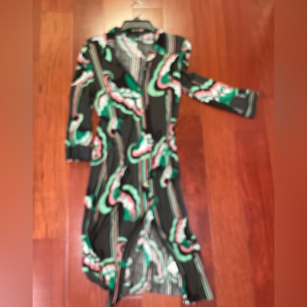 Pattered wrap style dress